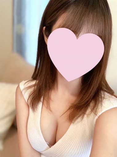 福岡市・博多「Request [リクエスト]」の予約必須の愛嬌たっぷりセラピスト【るり】ちゃん♡