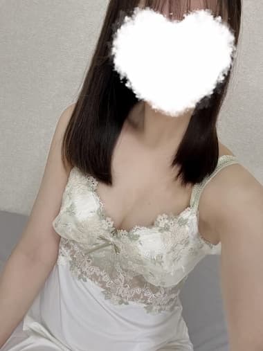 【ミス駅ちか総選挙2025】福岡市・博多「TOROTORO」の思わず見惚れる整った顔立ちな【舞架】ちゃん♡