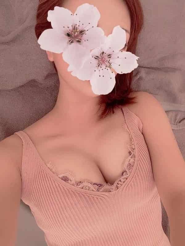 福岡市・博多「博多楽園 HAKATA EDEN」の色気たっぷりギャル系のお姉さん【ひなの】ちゃん♡