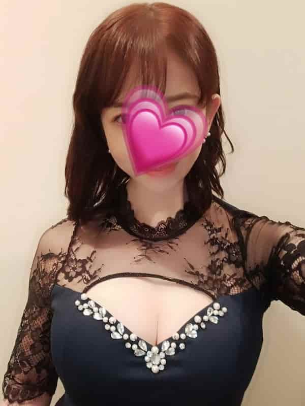 福岡市・博多「Luxe リュクス」のスタイル抜群できれいなお姉さん【みな】さん♡